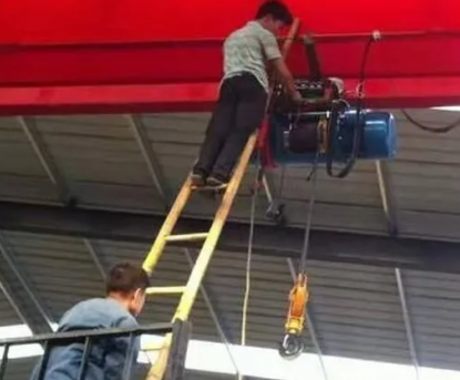 懸掛式電動葫蘆是怎么掛上去的